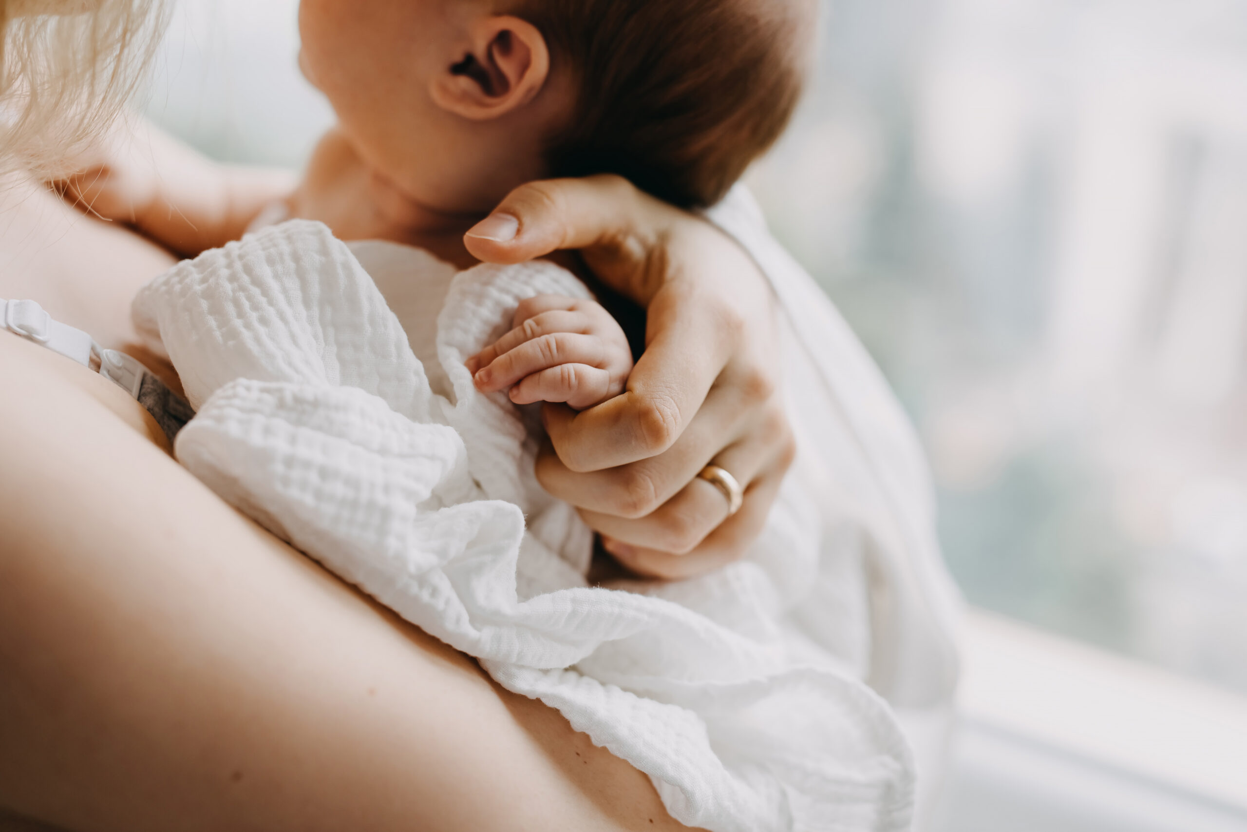 Navigating New Parenthood with a Postpartum Doula
